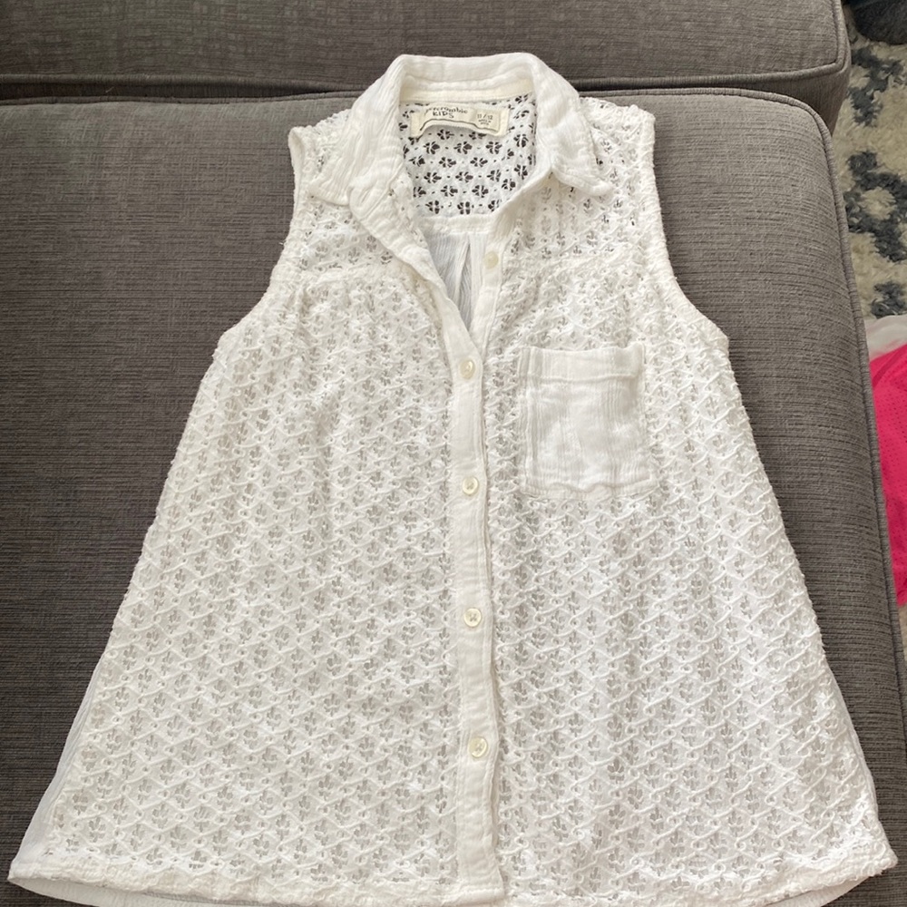 ABERCROMBIE KIDS Girl’s White Button Down Shirt!